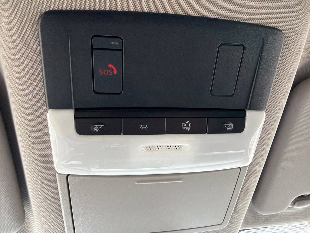 Certified 2025 Nissan Rogue SV FWD image 16