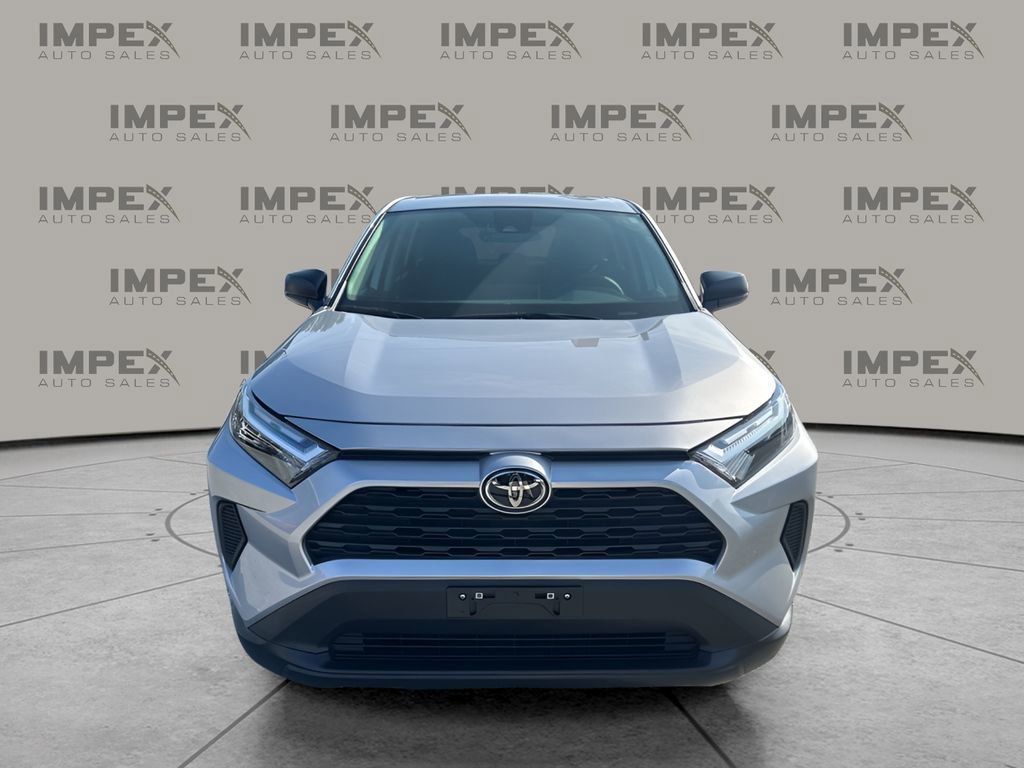 Used 2024 Toyota RAV4 LE image 8