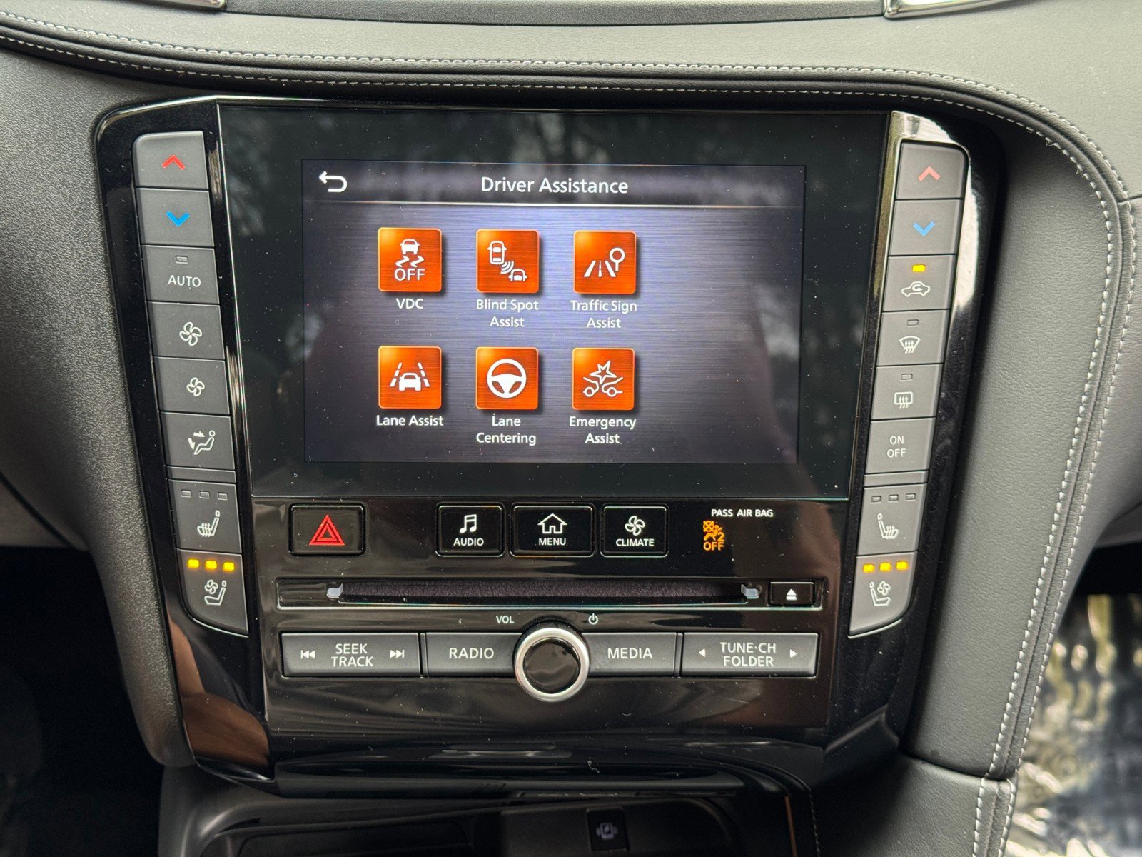 Used 2024 INFINITI QX50 Sport image 27