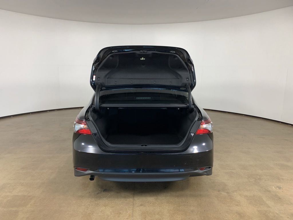 Used 2021 Toyota Camry LE FWD image 12