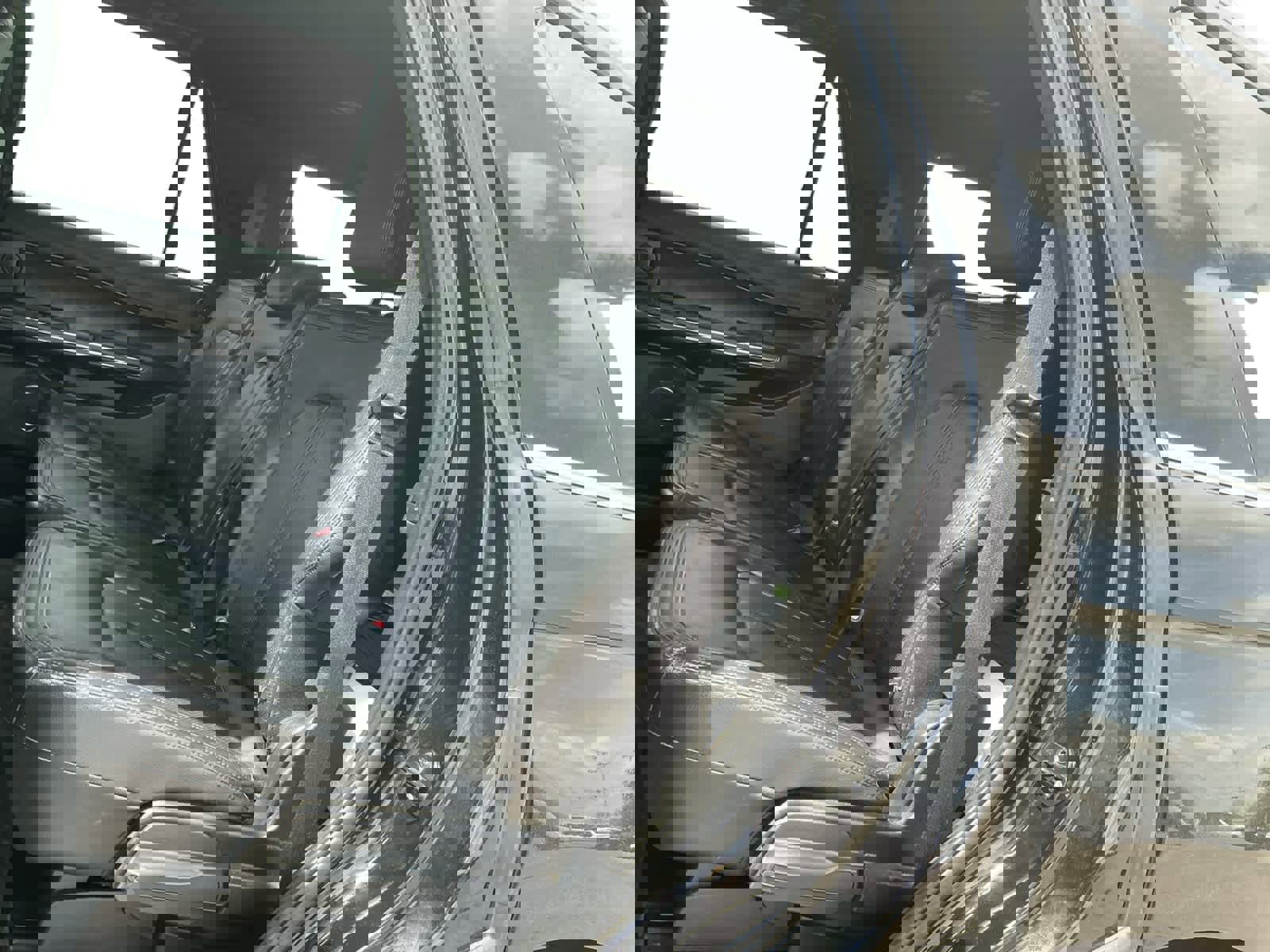 Used 2019 Ford Expedition Limited image 13