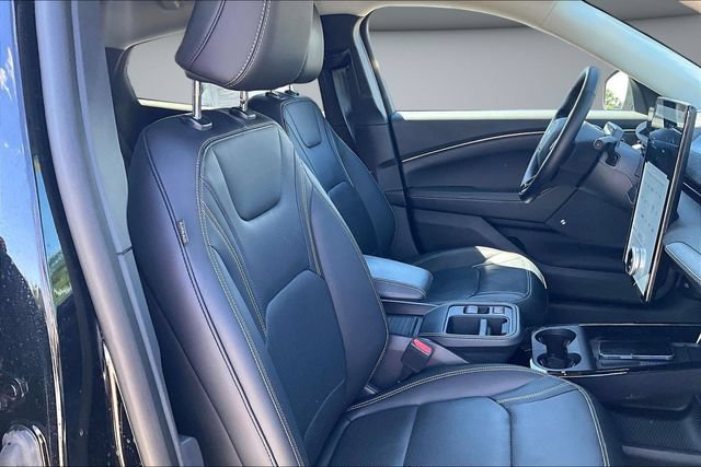 Used 2025 Ford Mustang Mach-E Premium AWD/4WD image 27