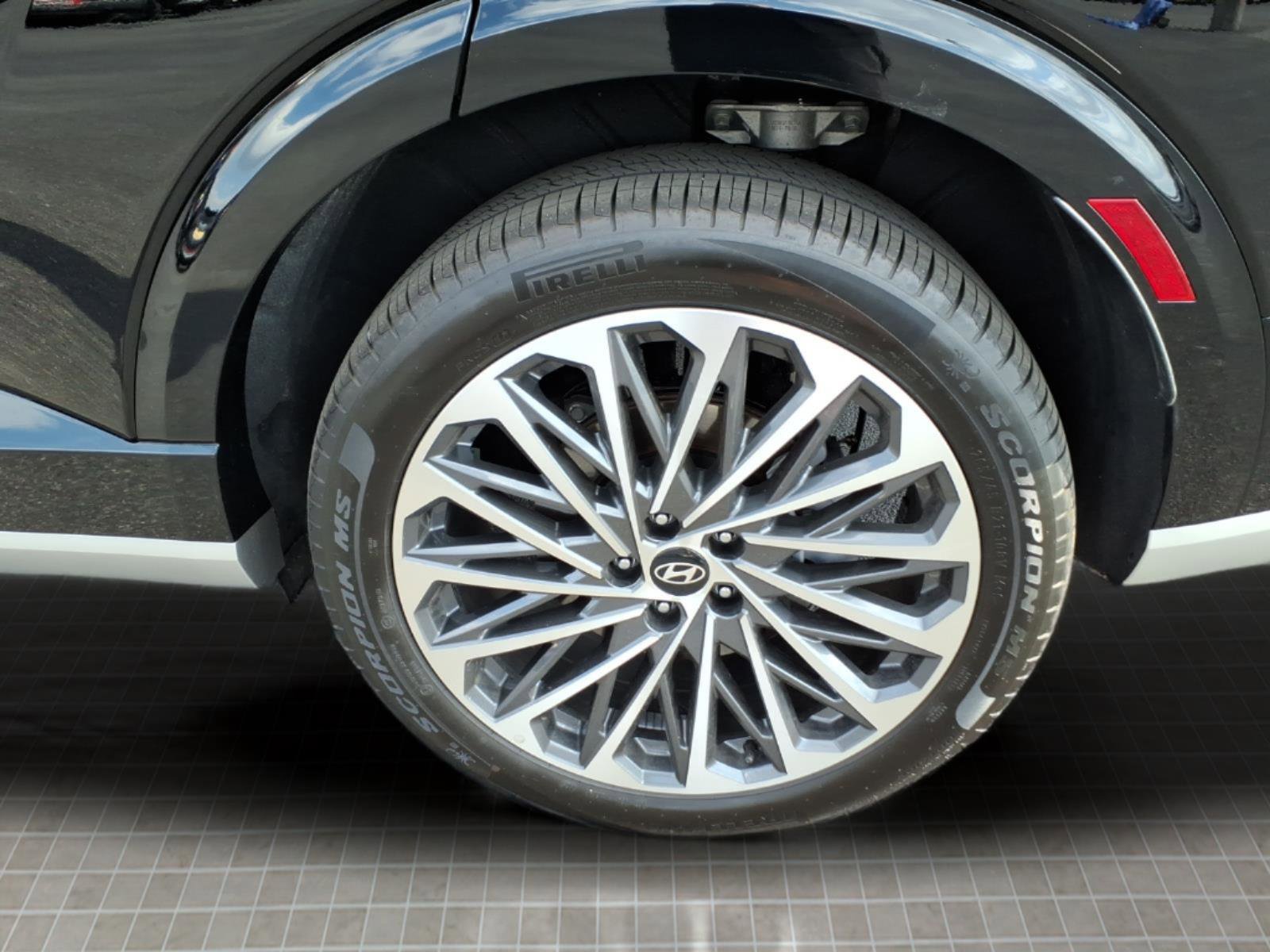 Used 2026 Hyundai Palisade Calligraphy image 11