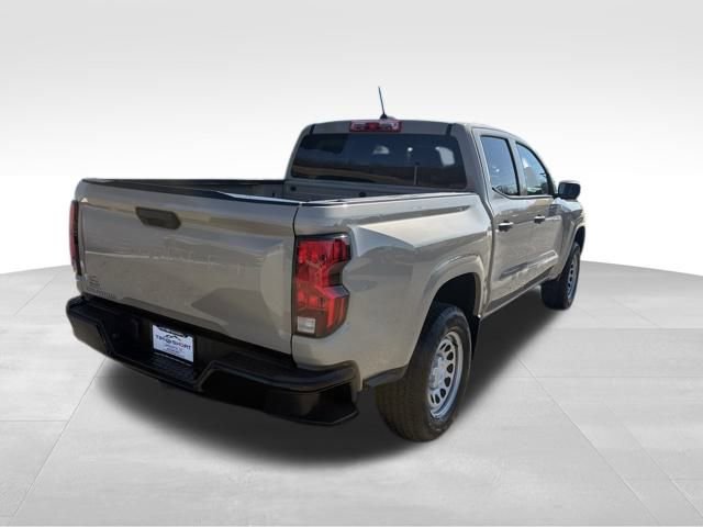 Used 2024 Chevrolet Colorado W/T image 2