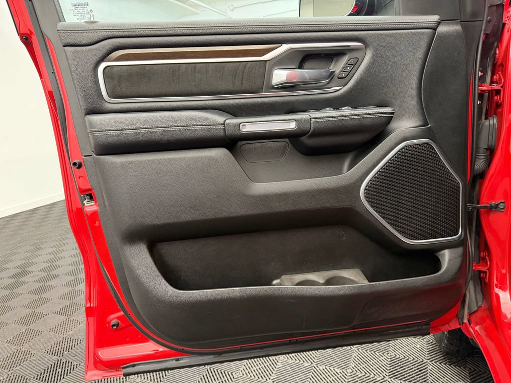 Used 2022 RAM 1500 Laramie AWD/4WD image 19