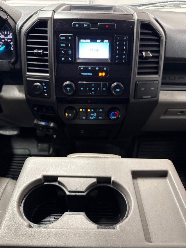 Used 2022 Ford F550 XL Crew Cab 203 4WD w/ Power Equipment Group image 18