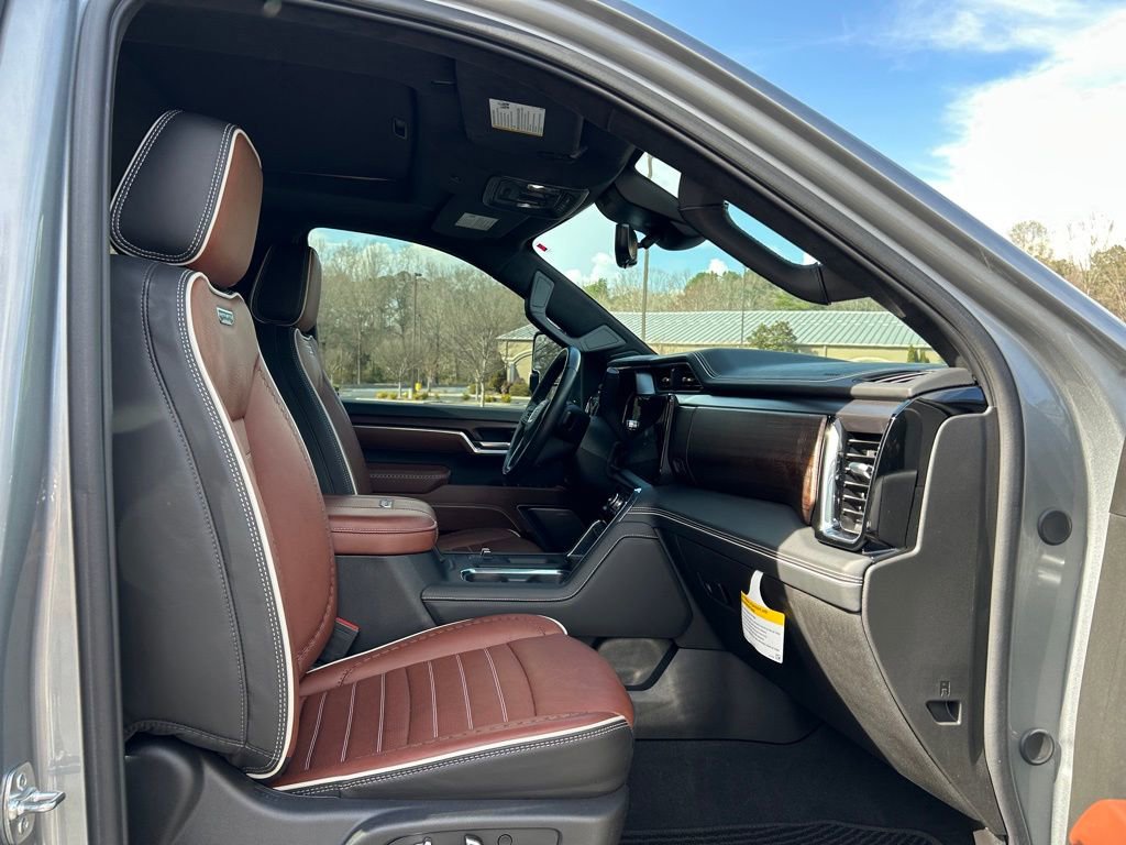 Certified 2025 GMC Sierra 2500 Denali Ultimate AWD/4WD image 56