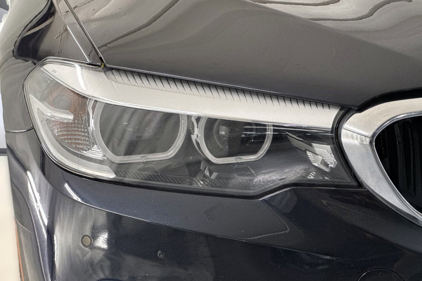 Used 2020 BMW 530i w/ M Sport Package RWD image 10