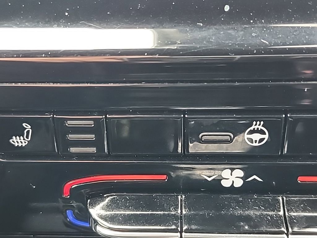 Certified 2023 Jeep Grand Cherokee L Laredo image 9