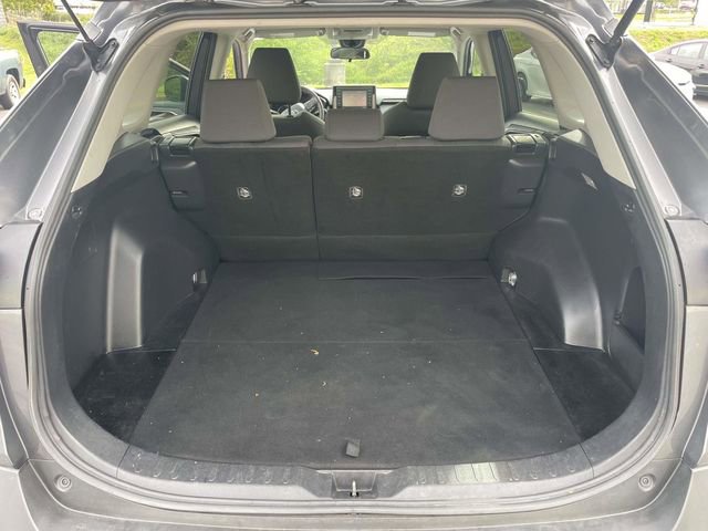 Used 2020 Toyota RAV4 XLE image 8