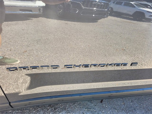 New 2025 Jeep Grand Cherokee Altitude image 3