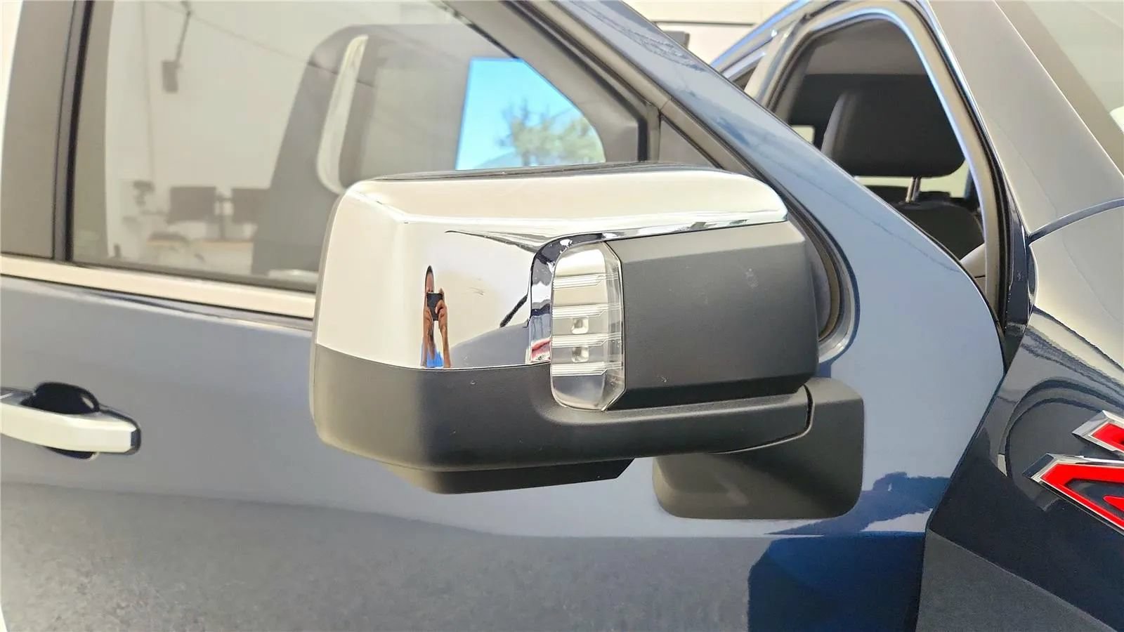 Used 2019 Chevrolet Silverado 1500 LTZ AWD/4WD image 18