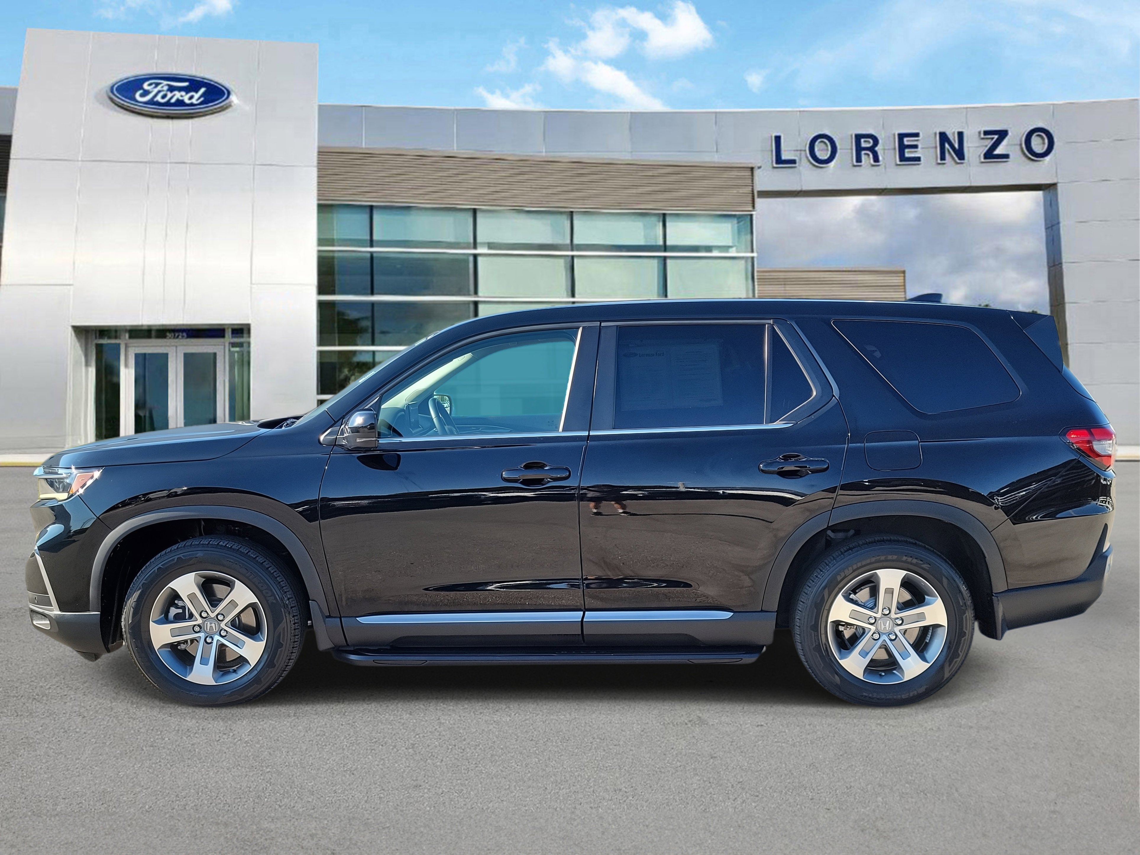 Used 2023 Honda Pilot EX-L image 8