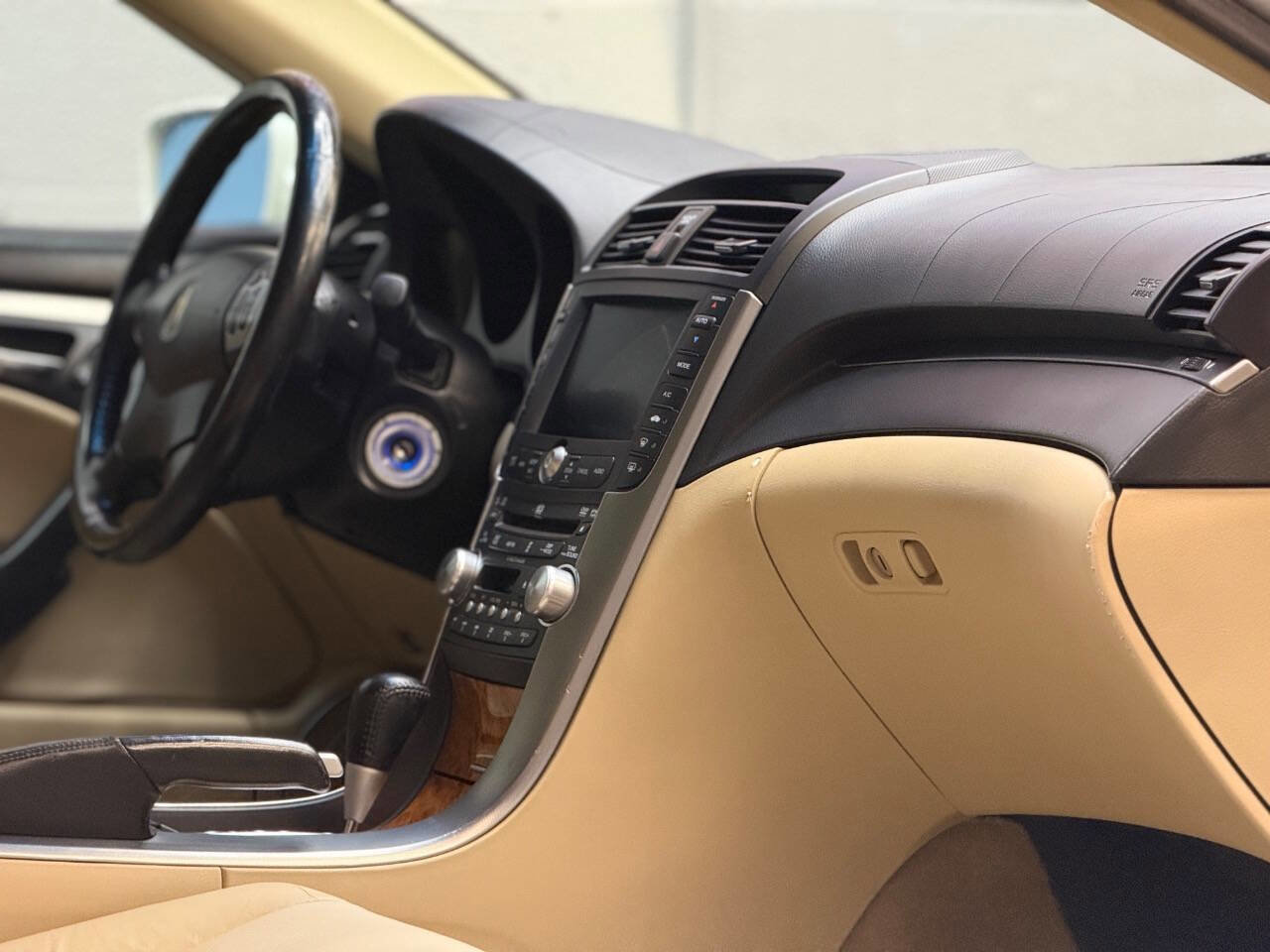 Used 2005 Acura TL w/ Navigation image 2