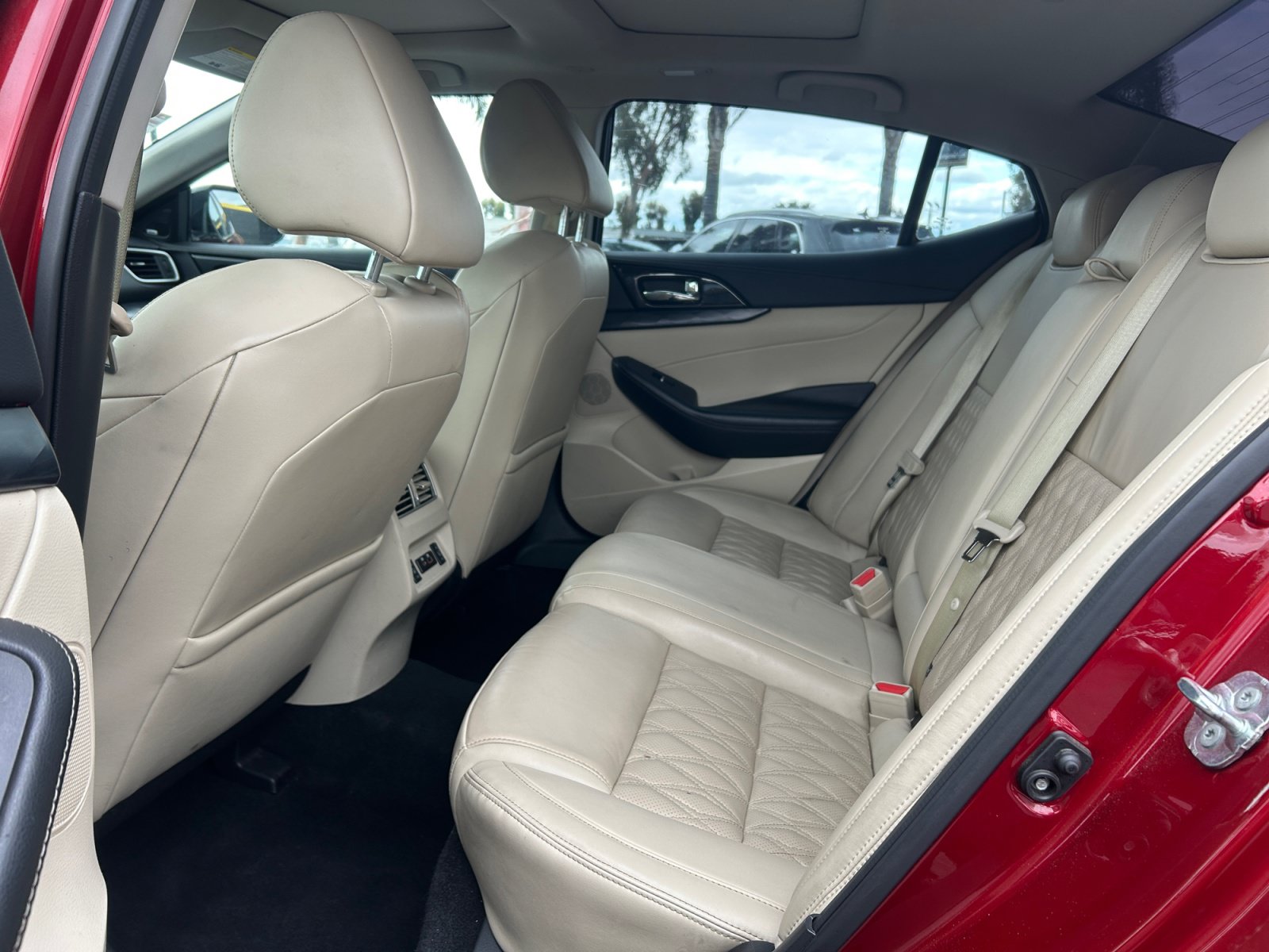 Used 2023 Nissan Maxima Platinum w/ Sport Mat Group FWD image 16