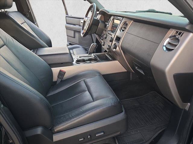 Used 2017 Ford Expedition Limited w/ Equipment Group 301A AWD/4WD image 22