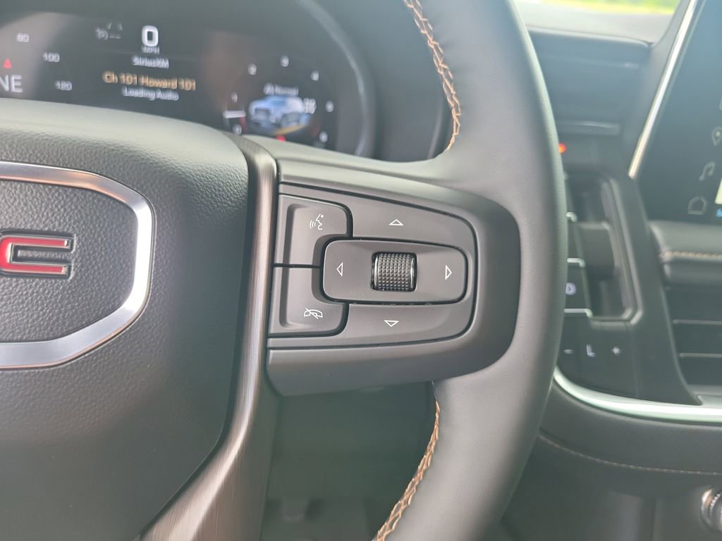 Used 2024 GMC Yukon AT4 AWD/4WD image 21