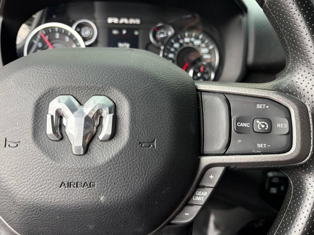 Used 2024 RAM 3500 Tradesman w/ Chrome Appearance Group AWD/4WD image 21