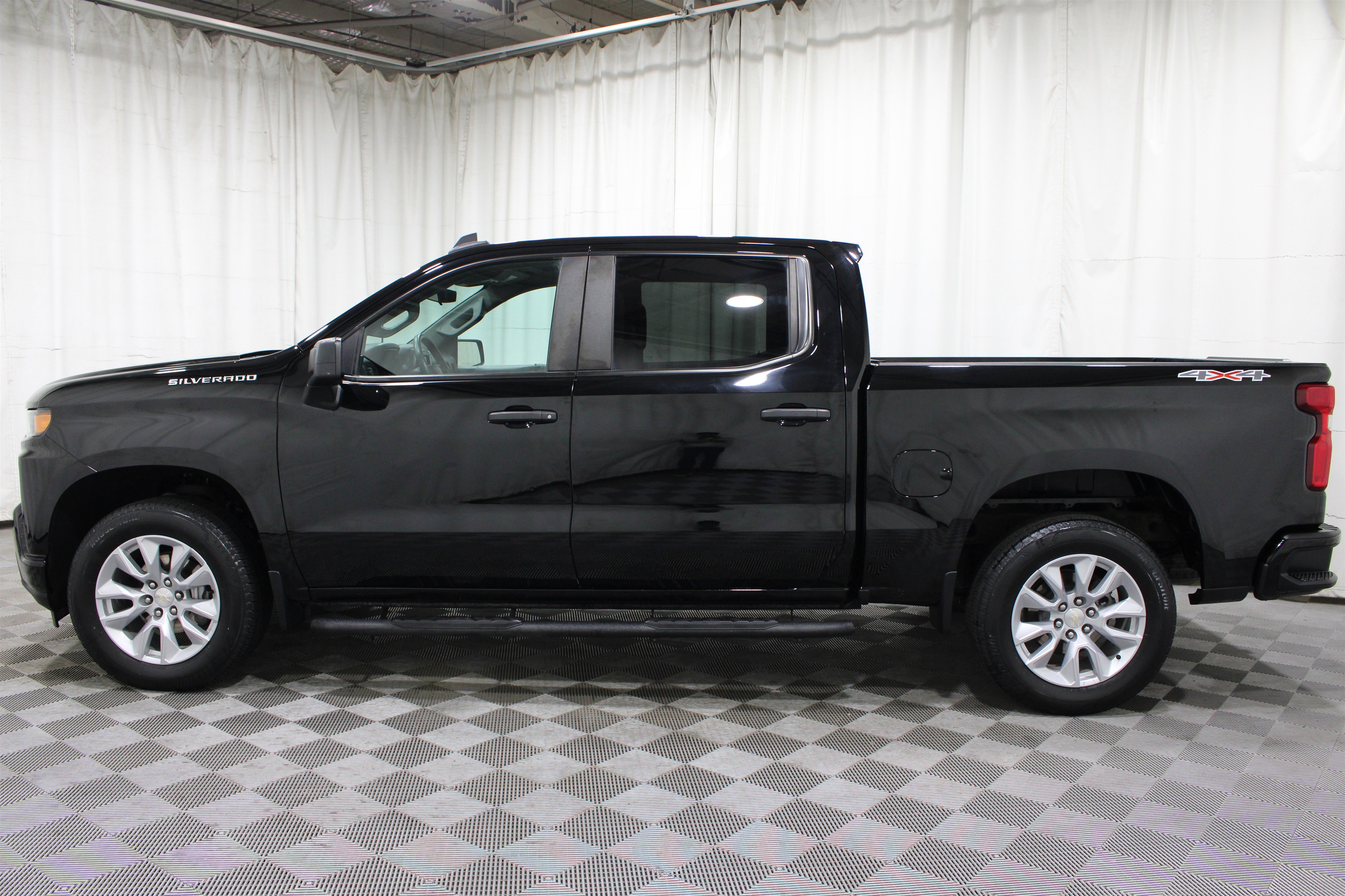 Used 2021 Chevrolet Silverado 1500 Custom AWD/4WD image 28