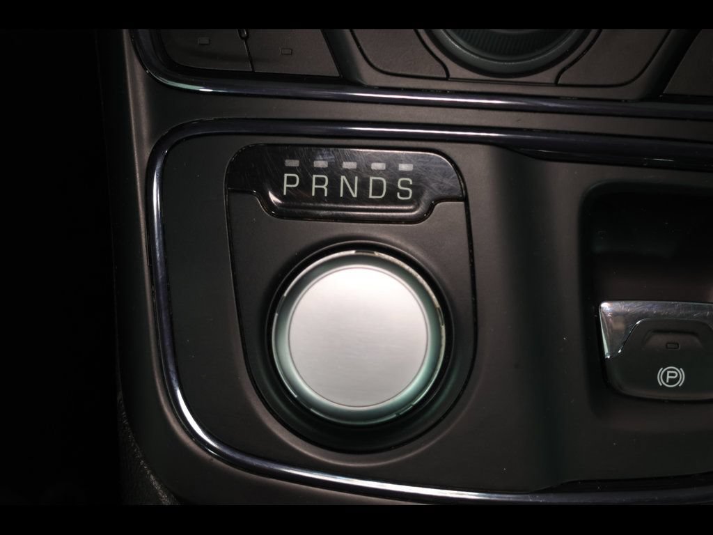Used 2016 Chrysler 200 S FWD image 19