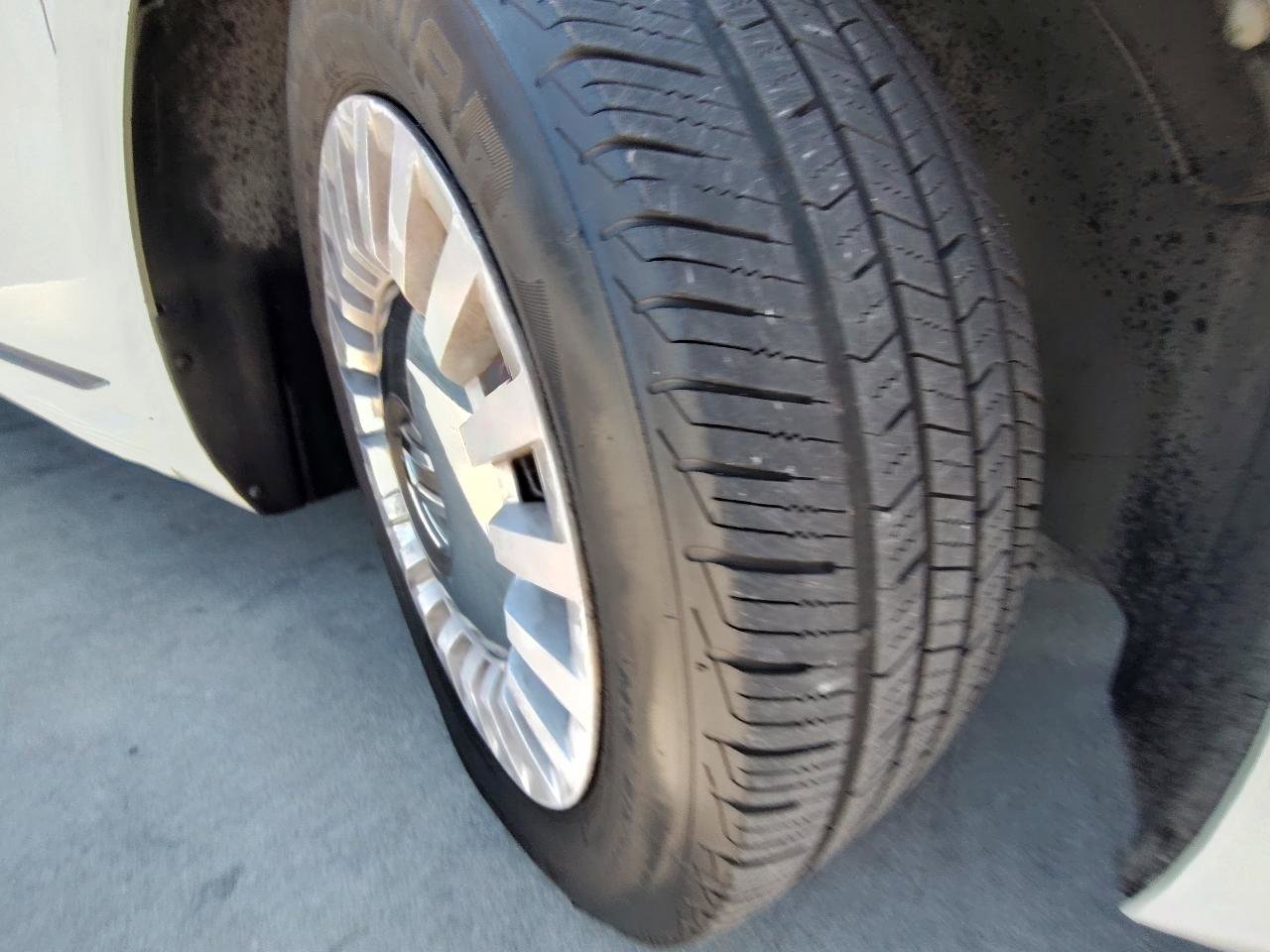 Used 2014 Volkswagen Beetle 2.5 image 37