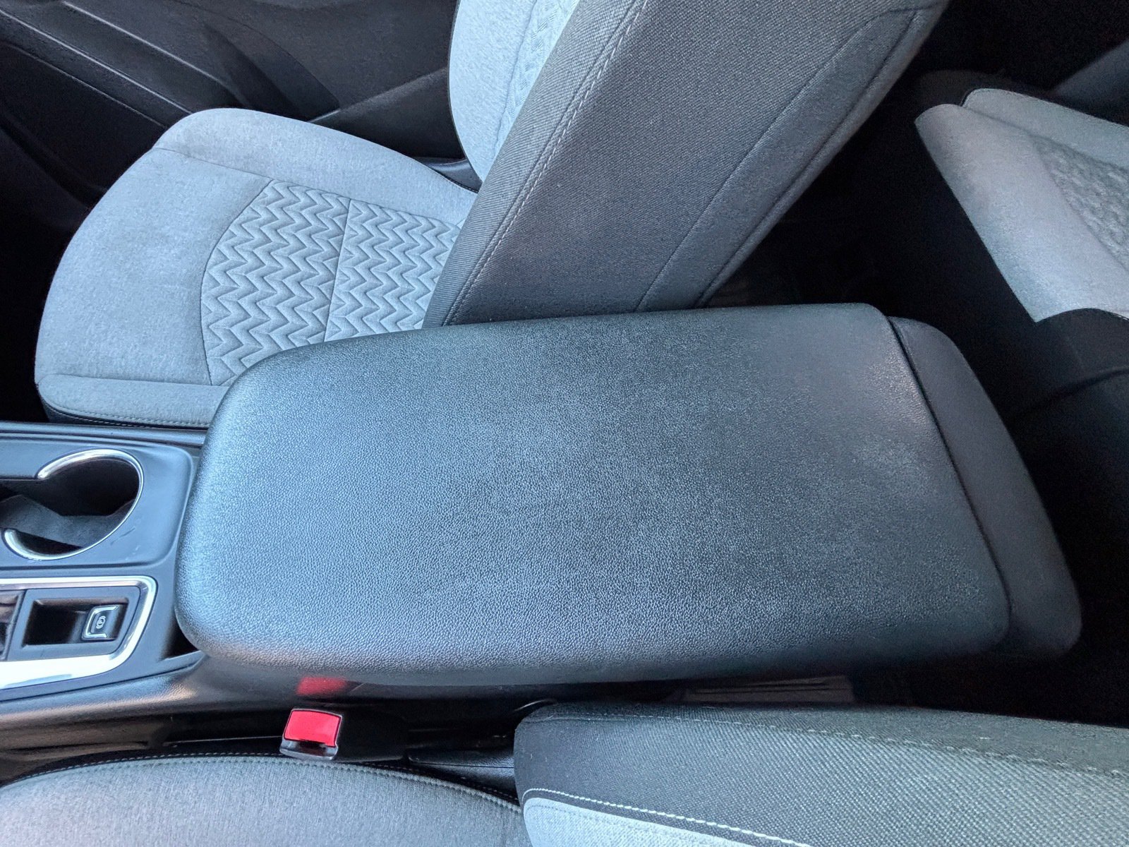 Used 2024 Chevrolet Equinox LS w/ Midnight Edition FWD image 17