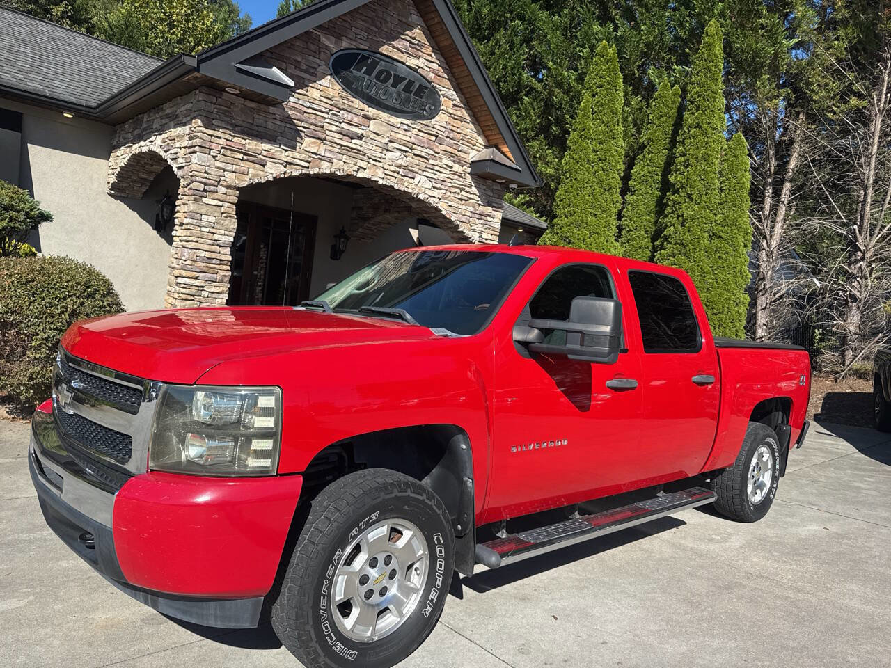 Used 2010 Chevrolet Silverado 1500 LT w/ Power Pack Plus image 2