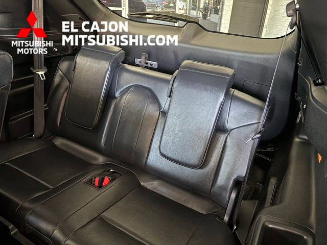 Used 2025 Mitsubishi Outlander SE AWD/4WD image 15