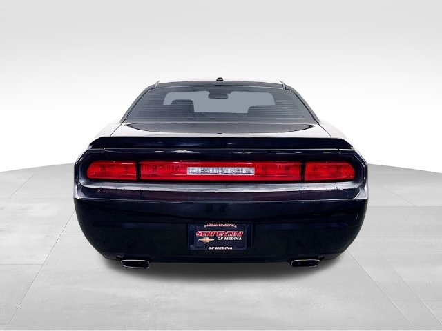 Used 2010 Dodge Challenger R/T RWD image 8
