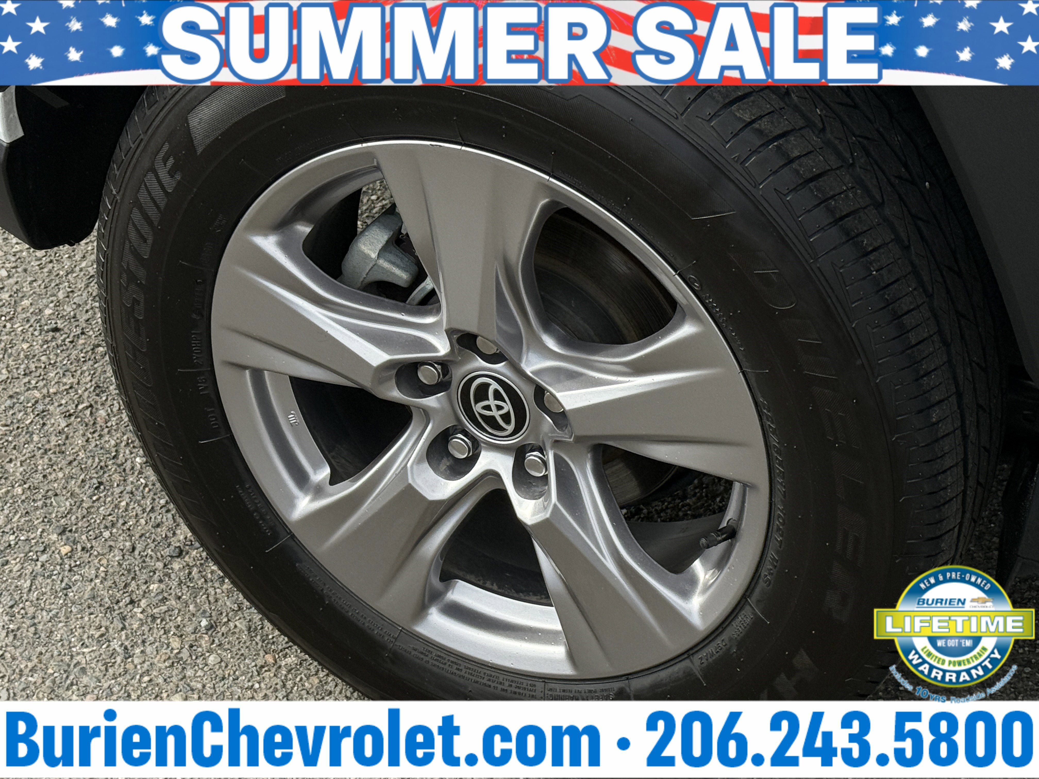 Used 2023 Toyota RAV4 XLE AWD/4WD image 28