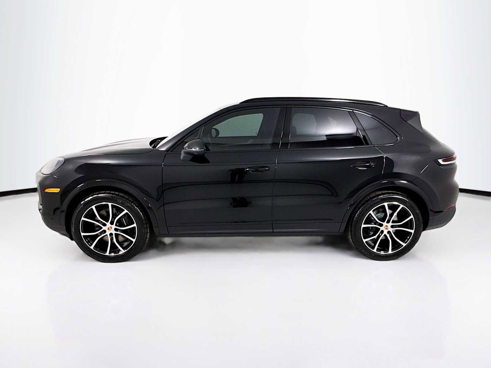 New 2026 Porsche Cayenne image 2