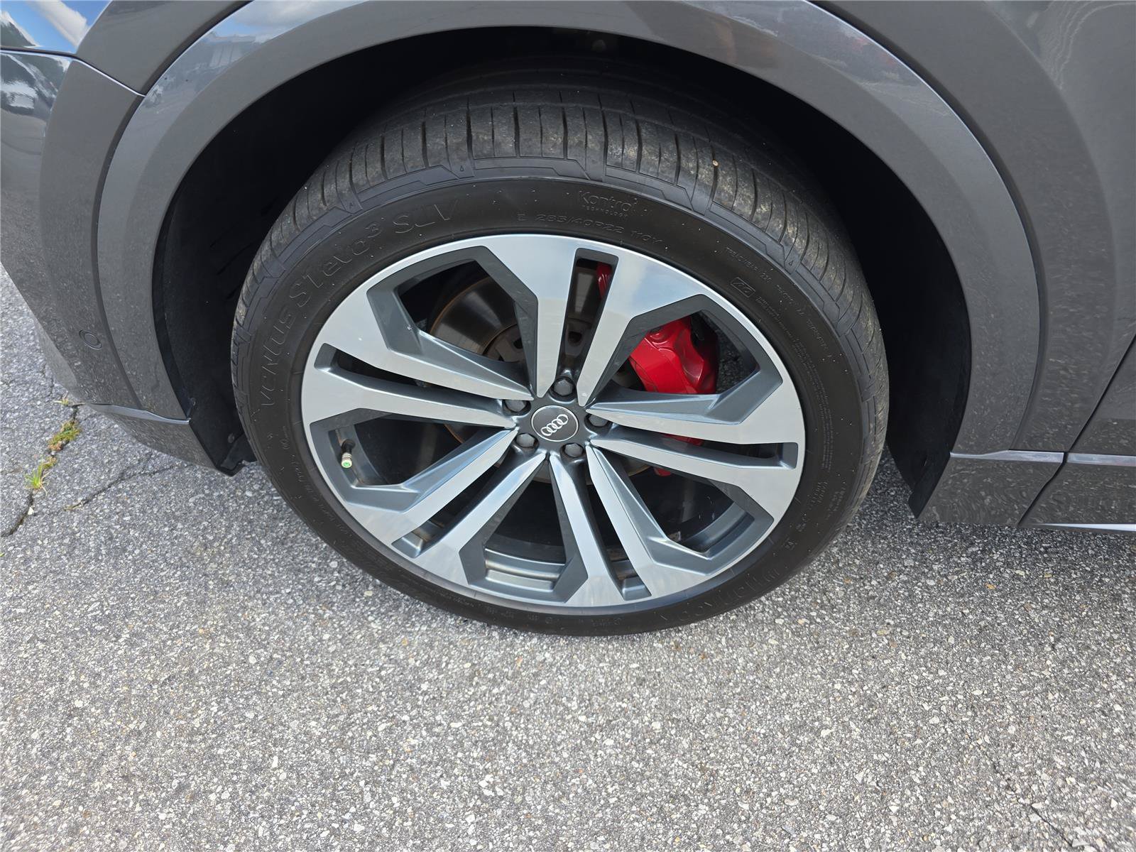 Used 2019 Audi Q8 Premium Plus AWD/4WD image 10