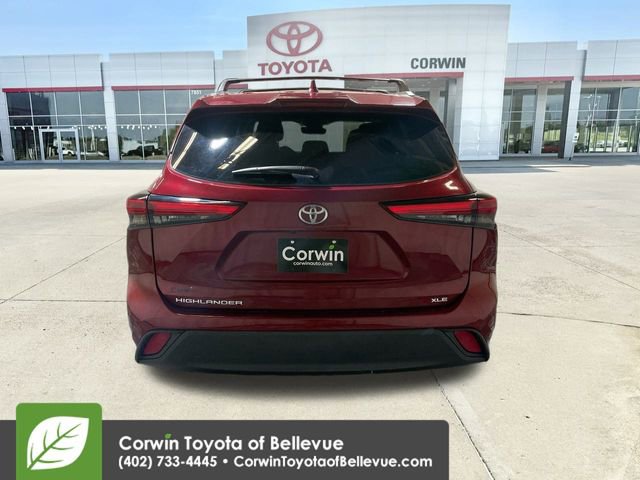 Used 2020 Toyota Highlander XLE image 7