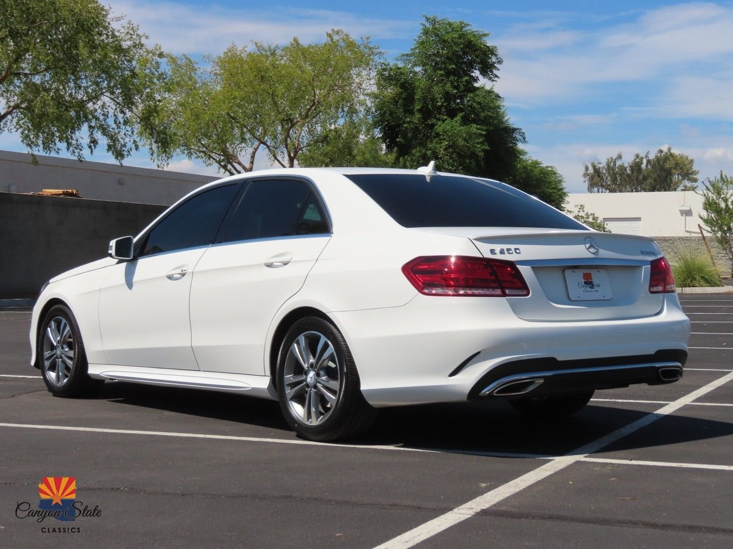 Used 2014 Mercedes-Benz E 250 BlueTEC 4MATIC Sedan image 11