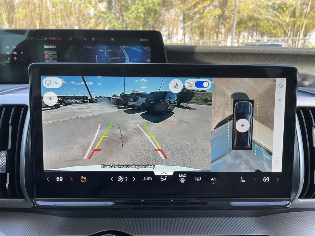 New 2025 Ford Expedition Active image 18