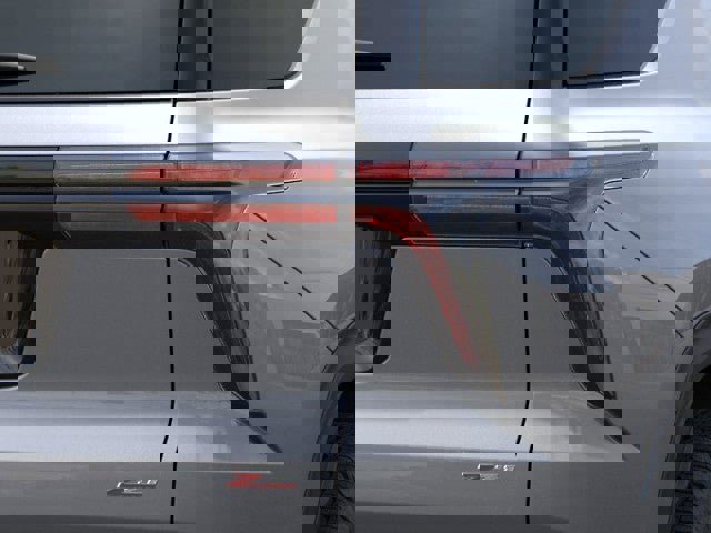 New 2026 Chevrolet Traverse Z71 w/ Enhanced Driving Package image 11