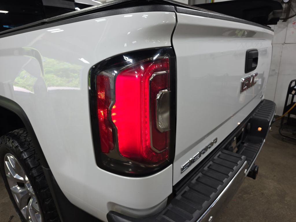 Used 2017 GMC Sierra 1500 SLT w/ SLT Premium Package AWD/4WD image 32
