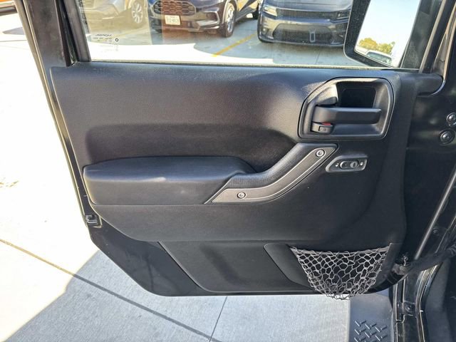 Used 2013 Jeep Wrangler Unlimited Sport image 19