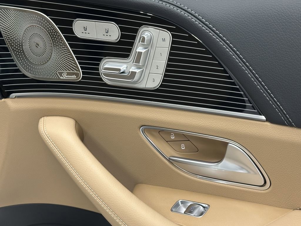 New 2026 Mercedes-Benz GLS 580 4MATIC image 18
