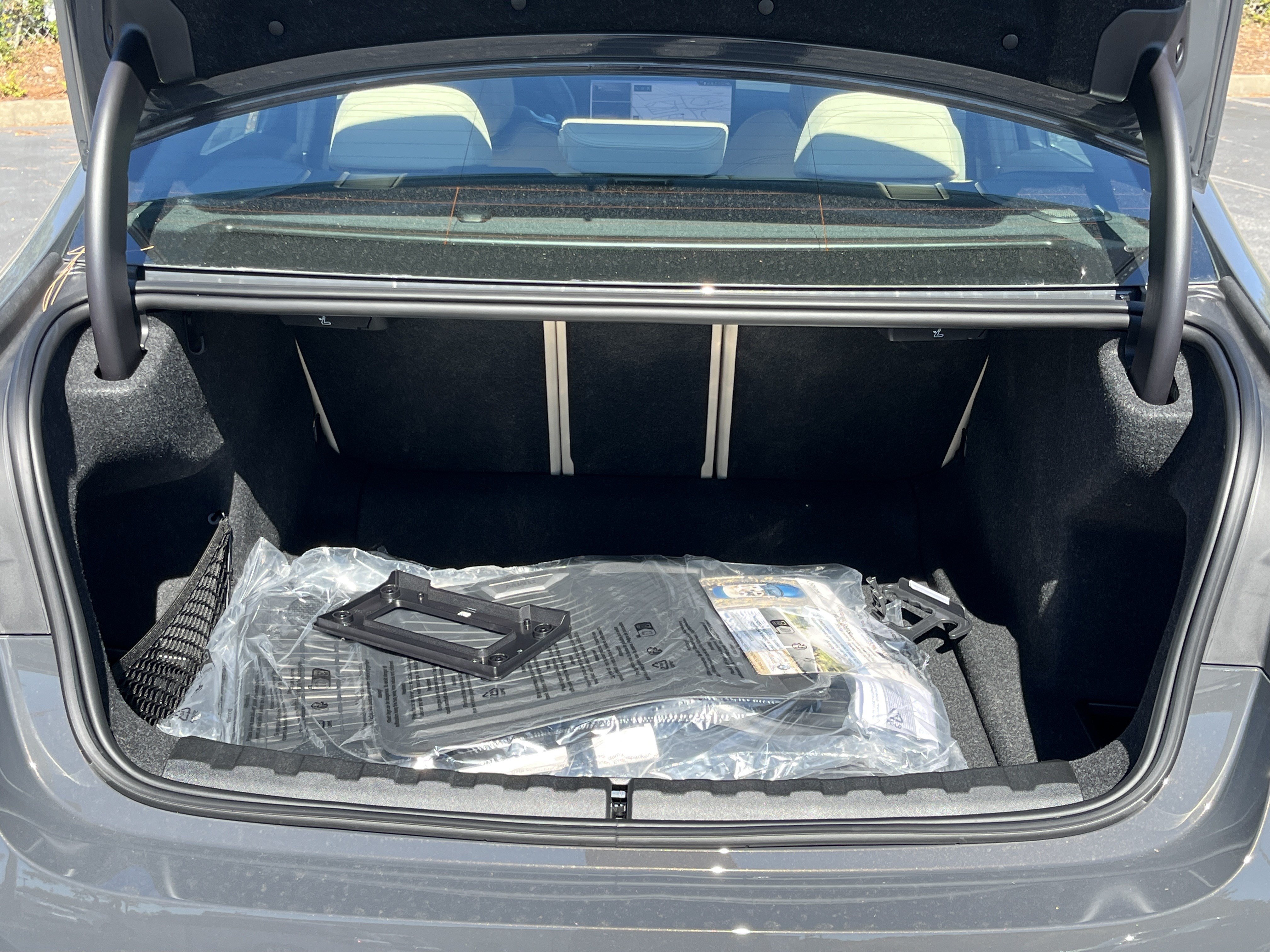 New 2026 BMW 330i Sedan w/ Premium Package RWD image 26