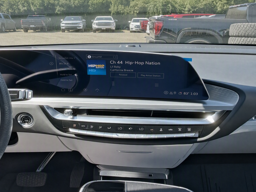 New 2025 Cadillac Lyriq Luxury w/ LPO, Floor Liner Package AWD/4WD image 10