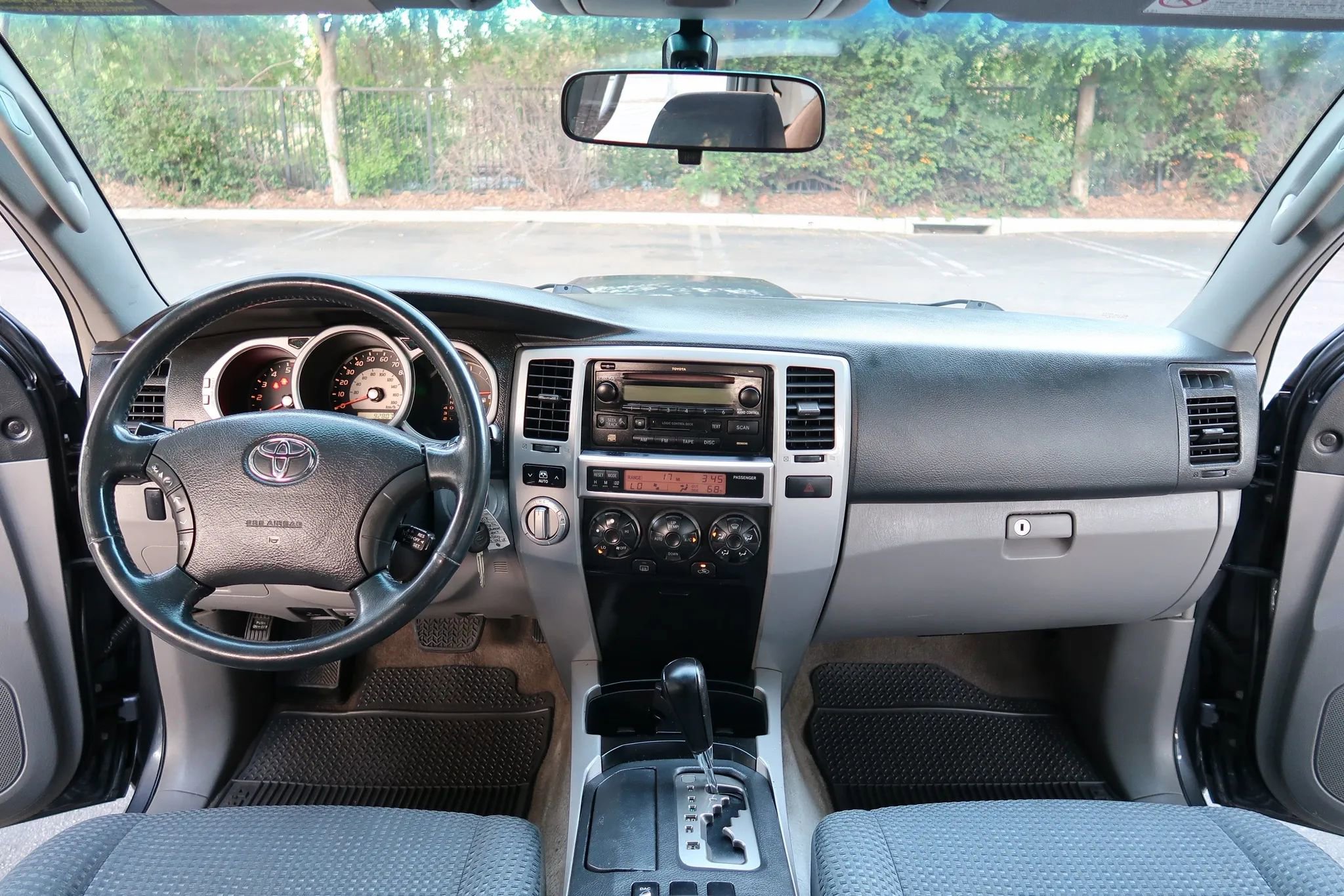 Used 2004 Toyota 4Runner Sport image 25