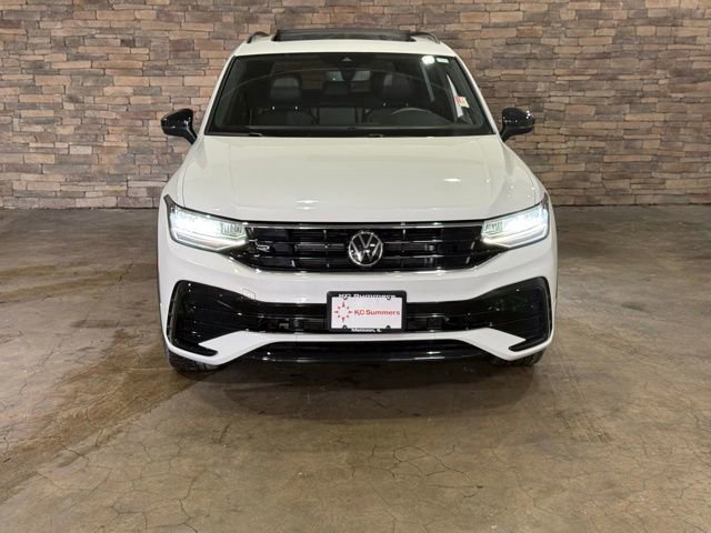 Used 2024 Volkswagen Tiguan SE R-Line image 35