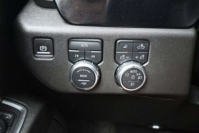 Used 2024 GMC Sierra 1500 SLT AWD/4WD image 21