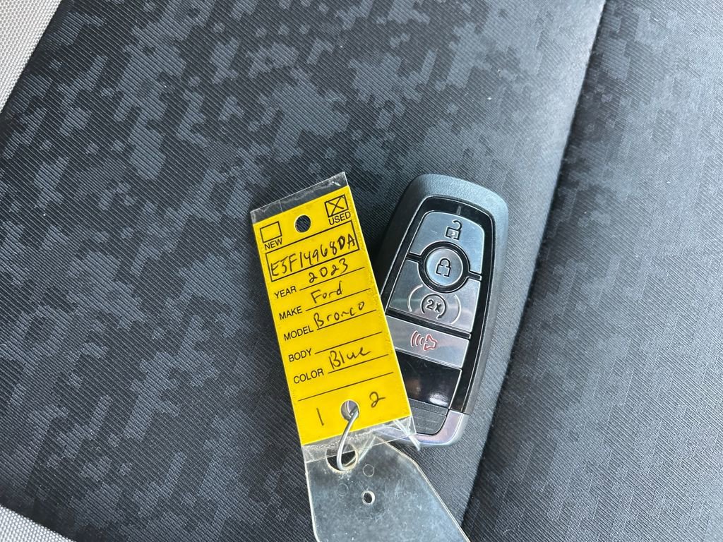 Used 2023 Ford Bronco Wildtrak image 32