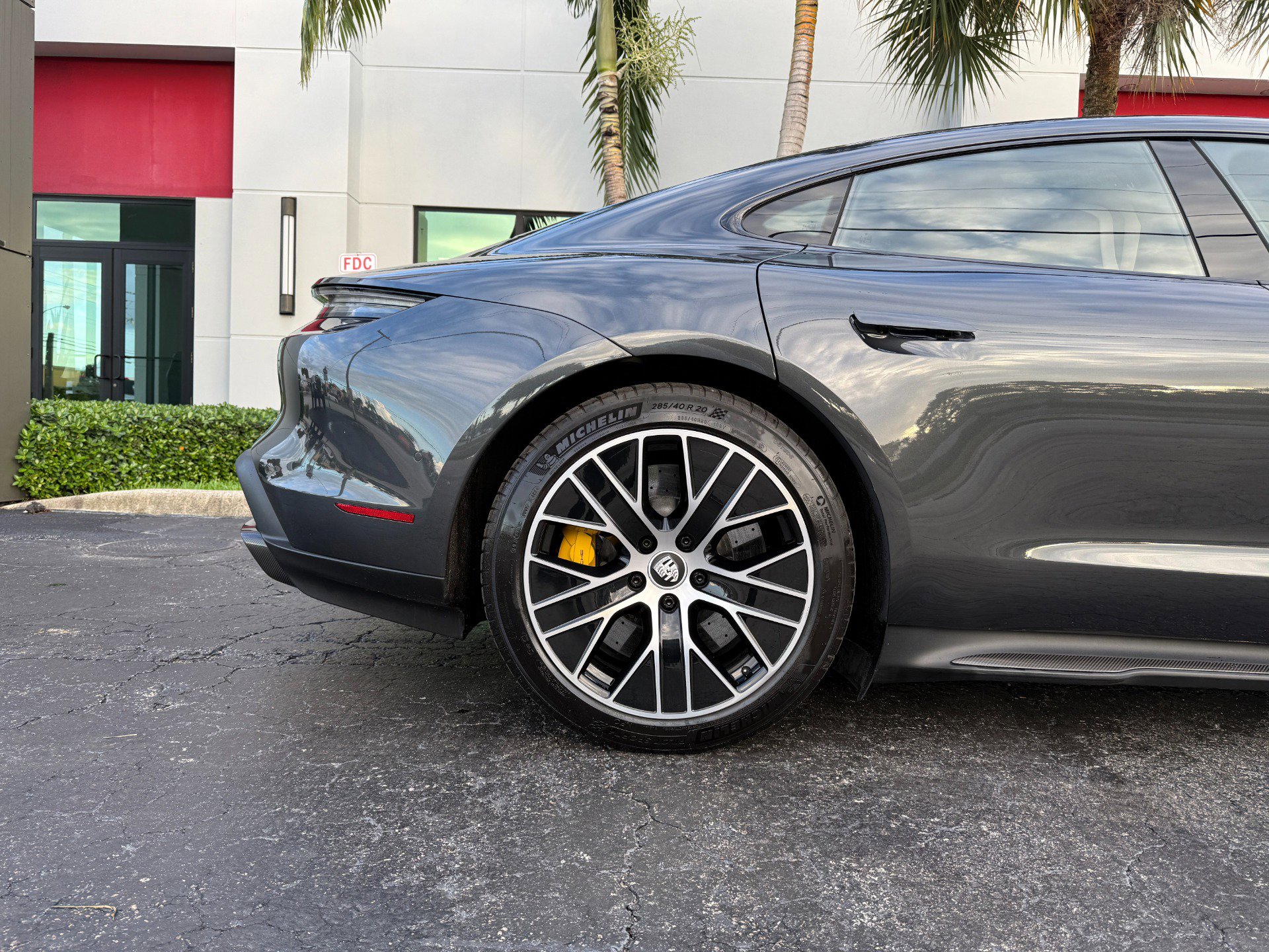 Used 2020 Porsche Taycan Turbo S image 3