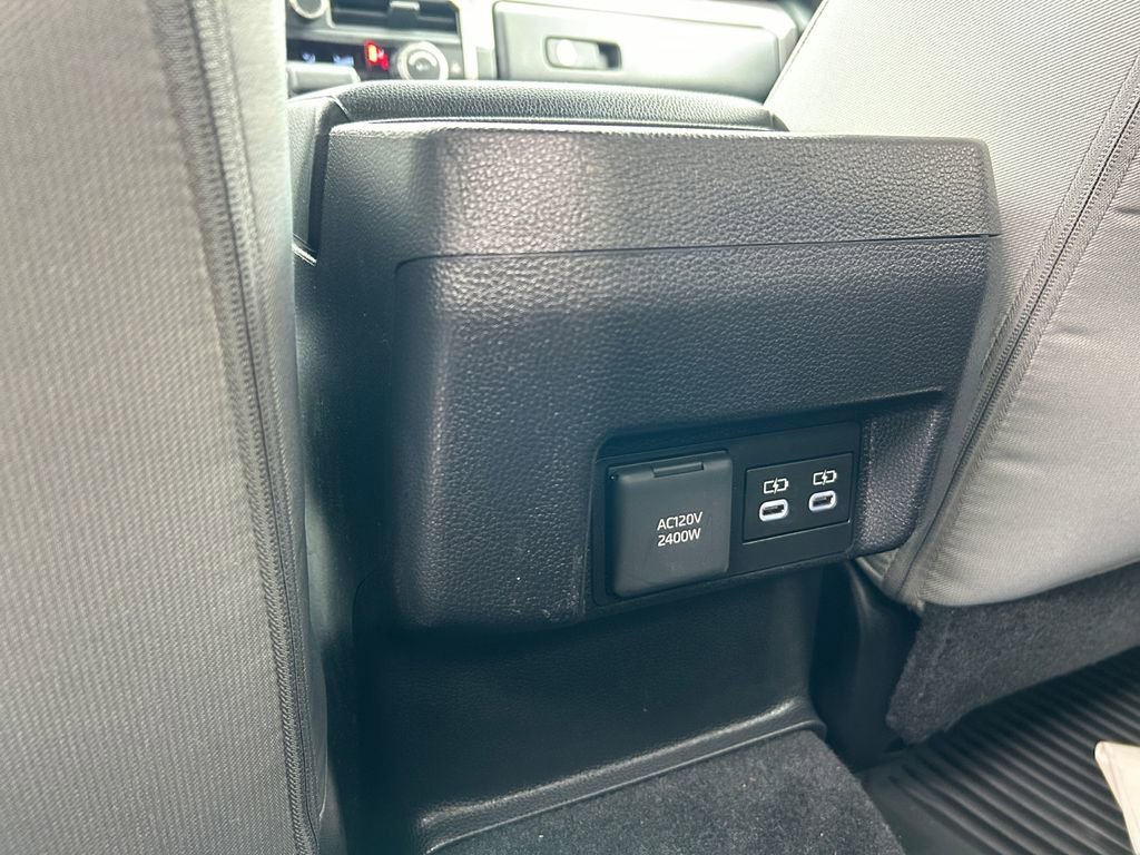 Used 2025 Toyota Tacoma TRD Off-Road image 36