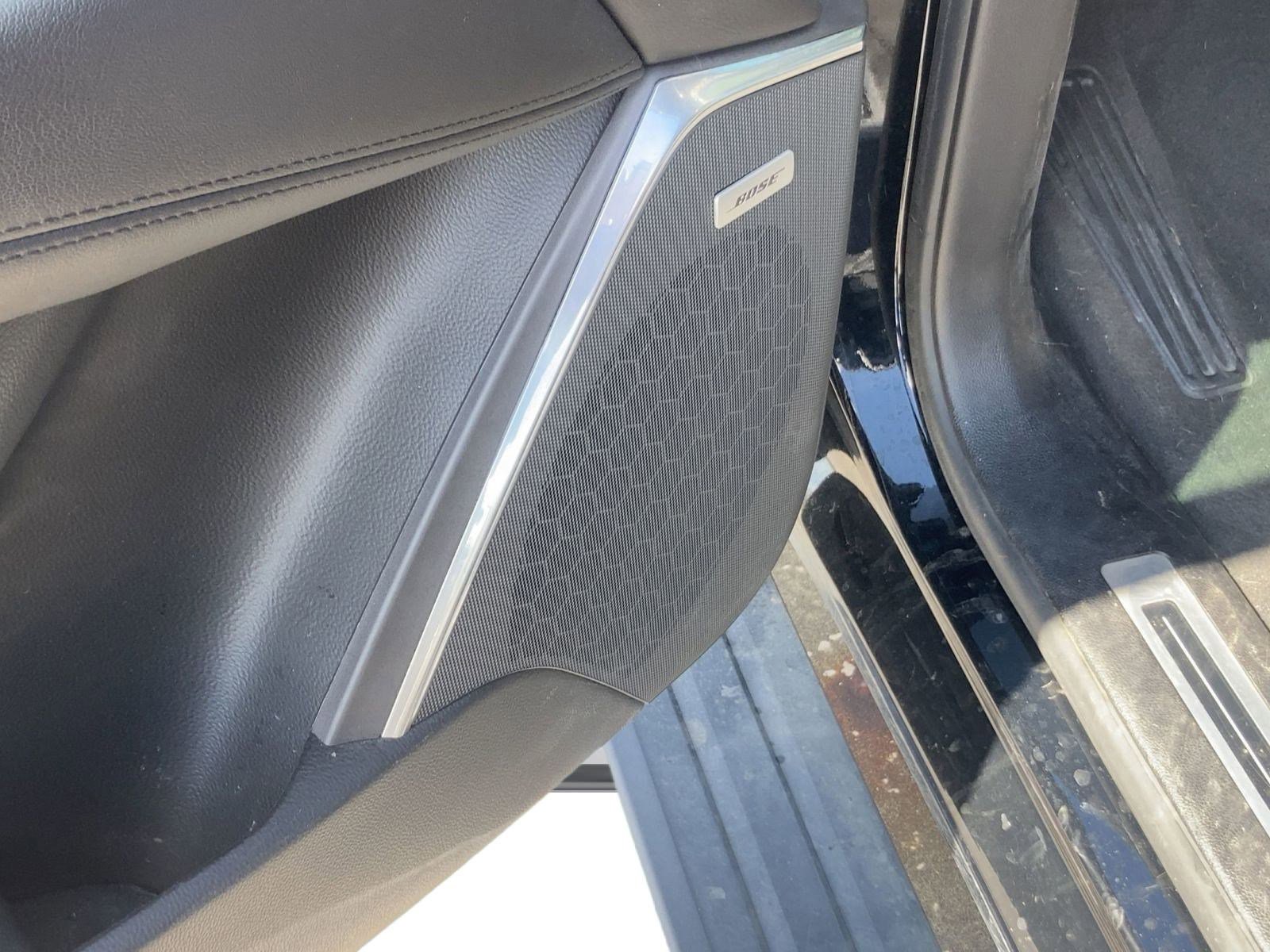 Used 2019 Cadillac Escalade Premium Luxury image 25