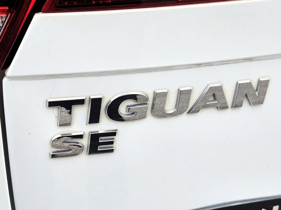 Used 2020 Volkswagen Tiguan SE image 14