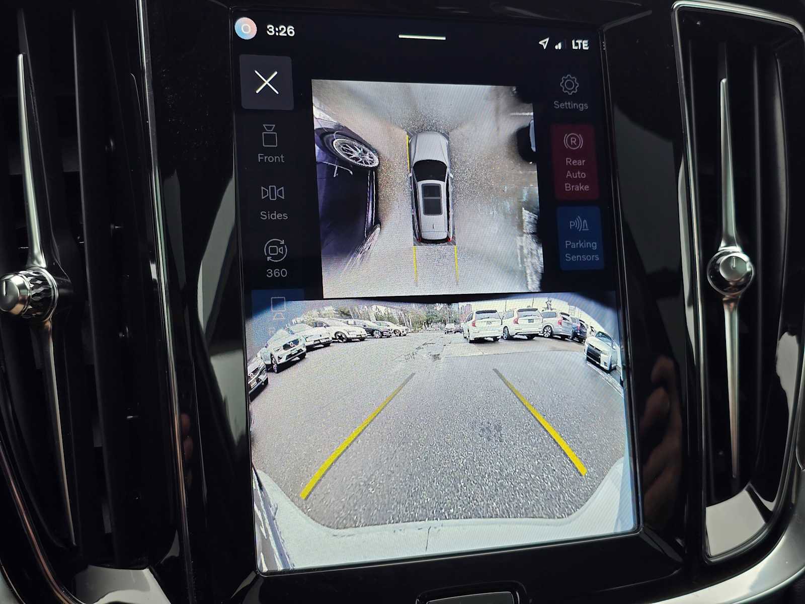 Certified 2025 Volvo V60 B5 Cross Country Plus image 30